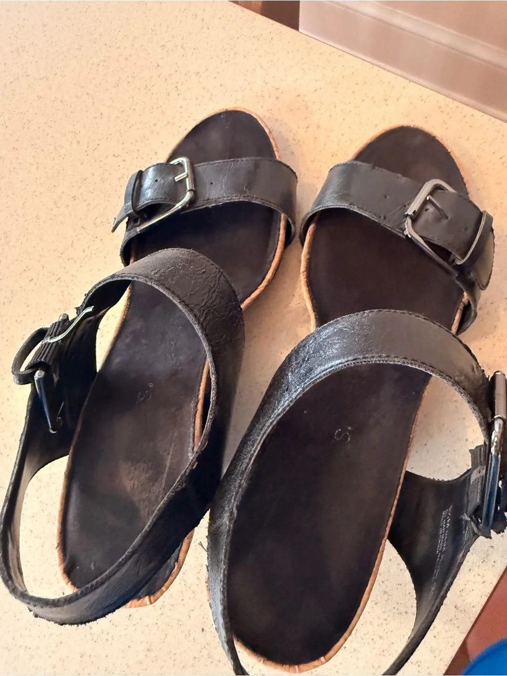 AEROSOLES selling as